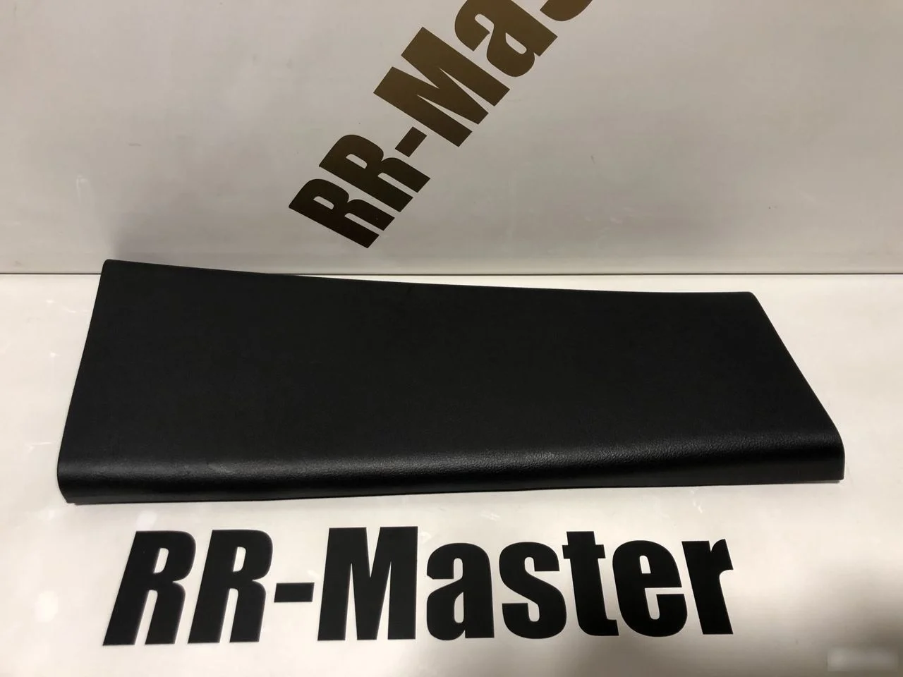 обшивка стойки rh.ebony Land Rover Range Rover Sport I (2005—2009)