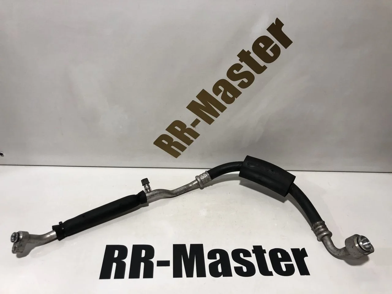 трубка кондиционера 4.2/4.4v8 Land Rover Range Rover Sport I (2005—2009)