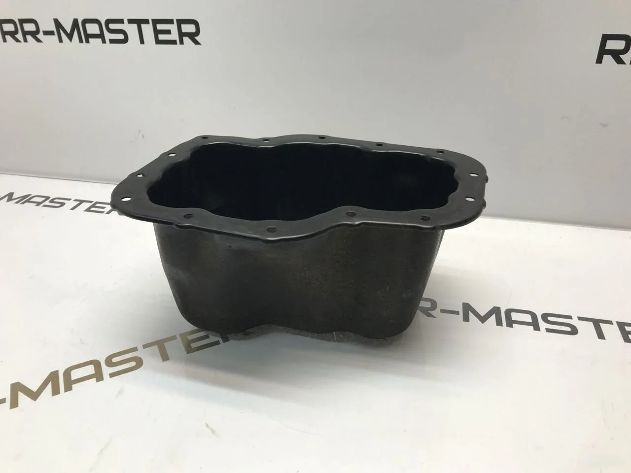 поддон двигателя