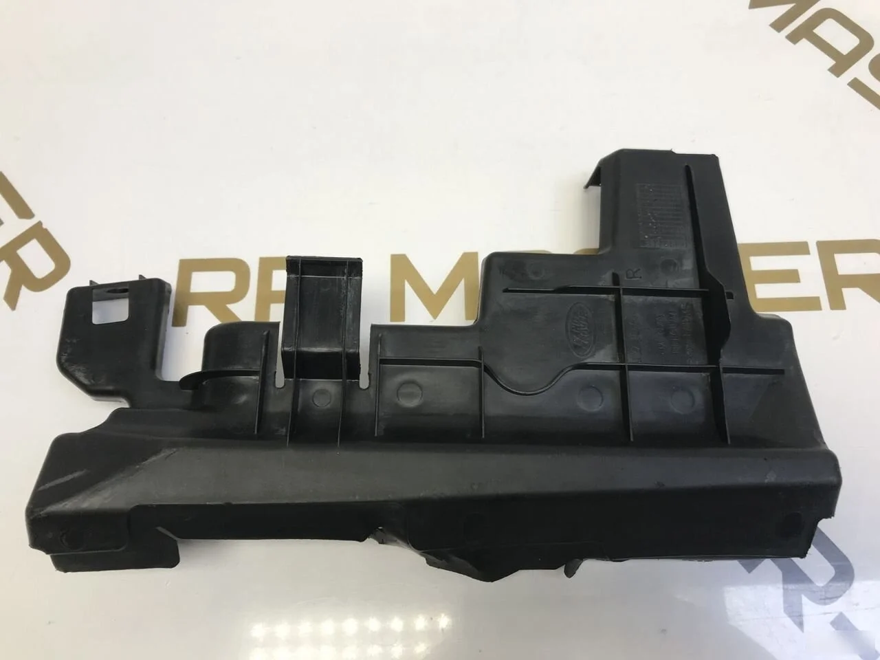 Воздуховод радиатора правый Land Range Rover