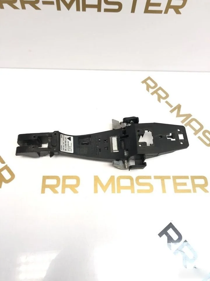 кронштейн ручки двери Land Rover Range Rover Sport I (2005—2009)