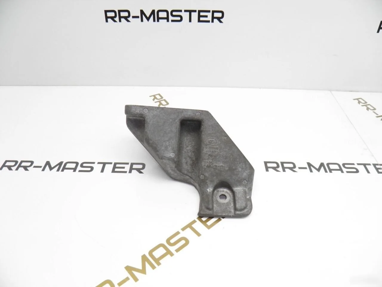 Опора двигателя левая 4,4 Land Rover Discovery III (2004—2009)