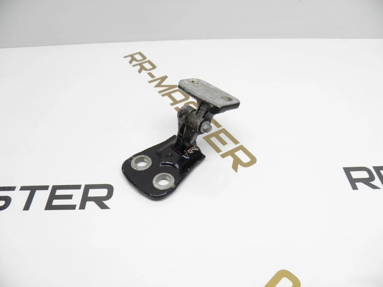 петля двери правая нижняя Land Rover Range Rover Sport I (2005—2009)