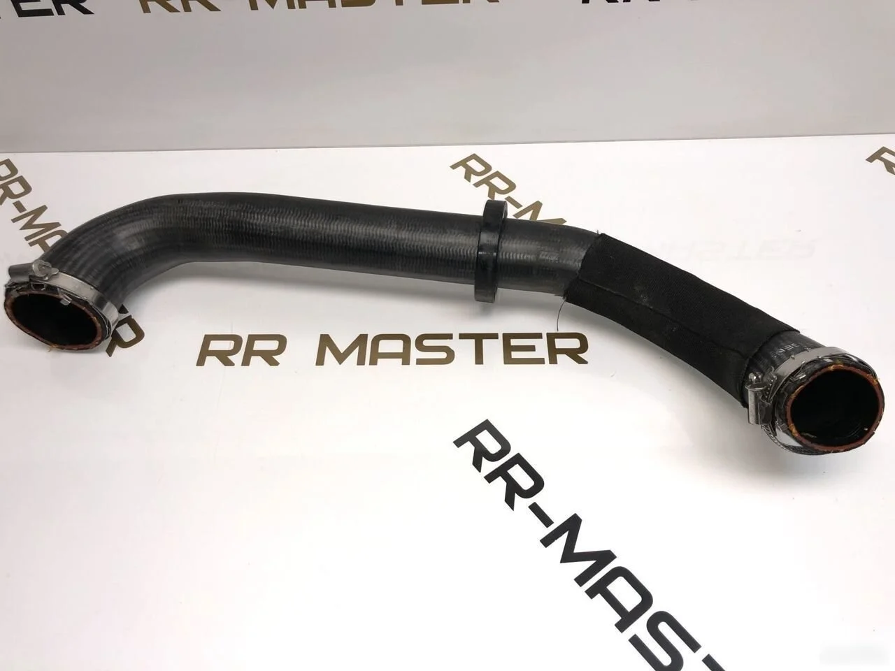 патрубок интеркулера 3.0 Land Rover Range Rover IV (2012—2017)