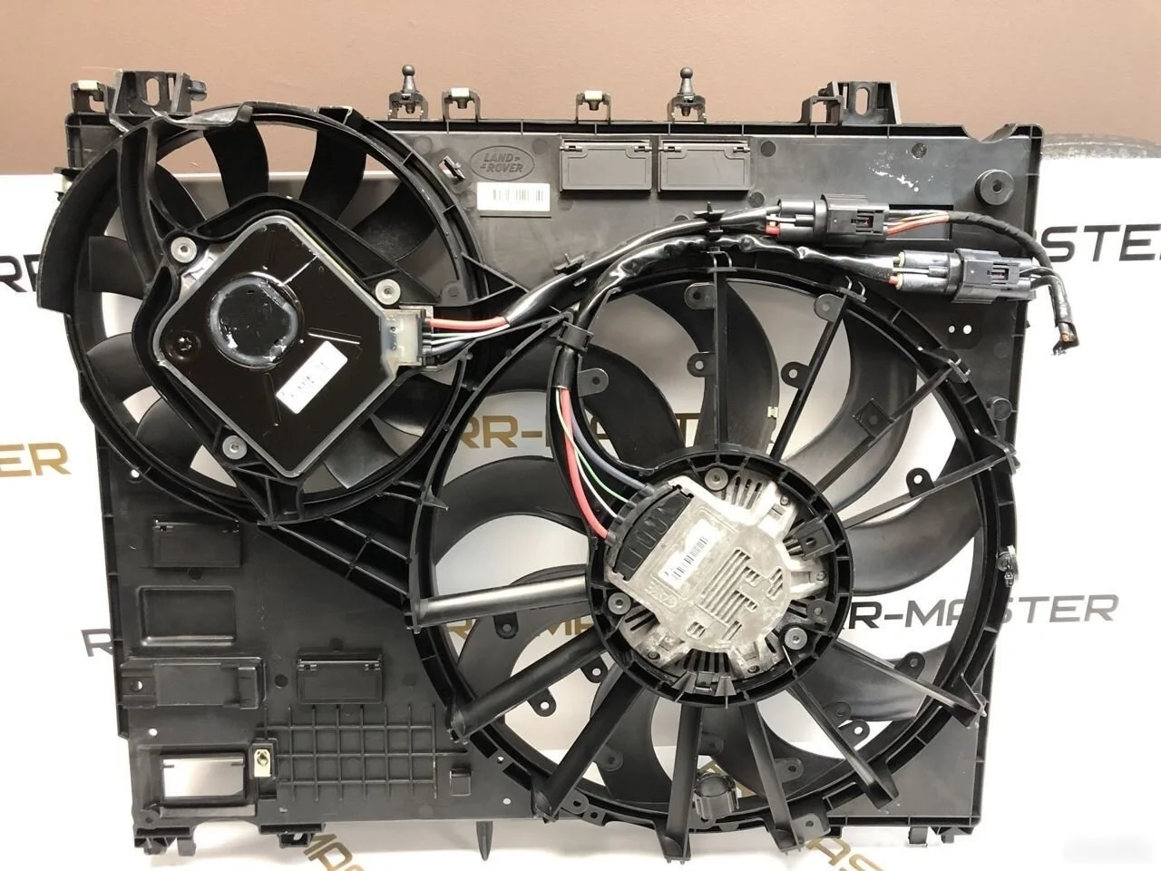 вентилятор охлаждения Land Rover Range Rover IV (2012—2017)