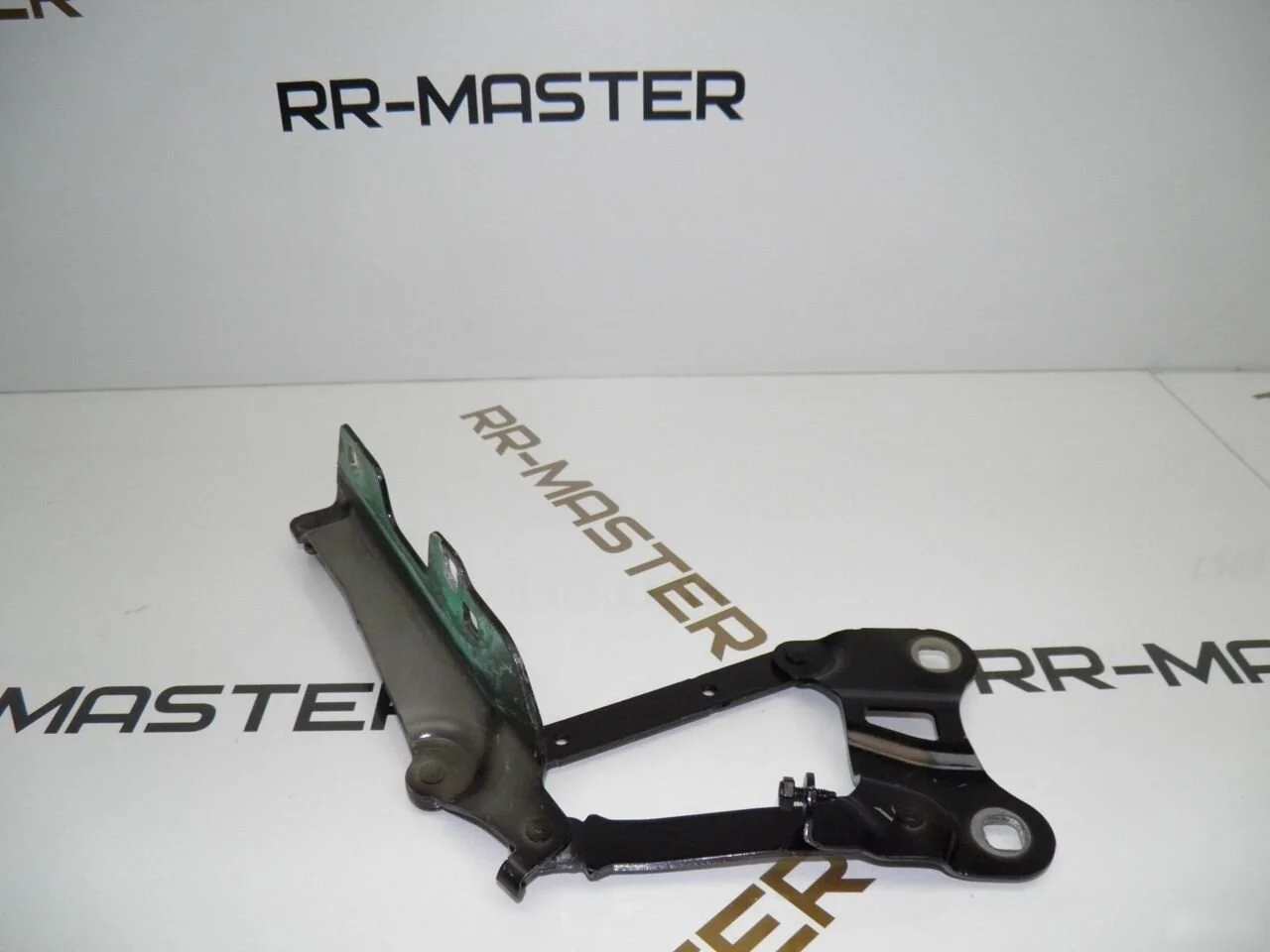 петля капота правая Land Rover Range Rover Sport II рестайлинг (2017—2022)