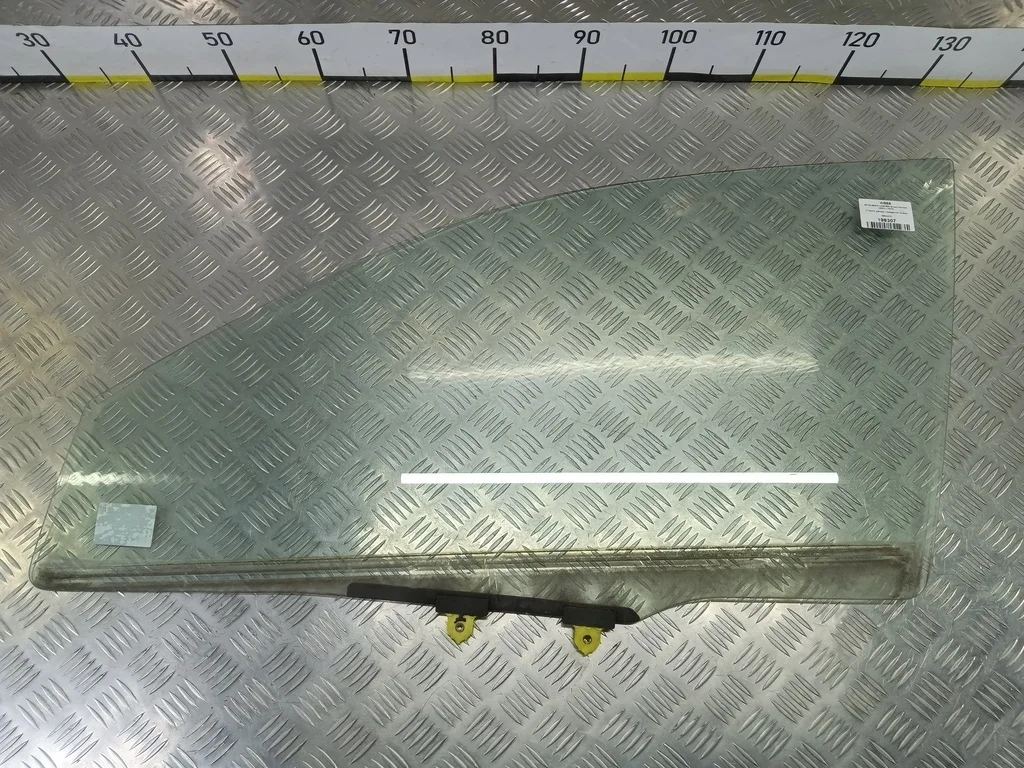 Стекло двери передней левое MITSUBISHI LANCER IX