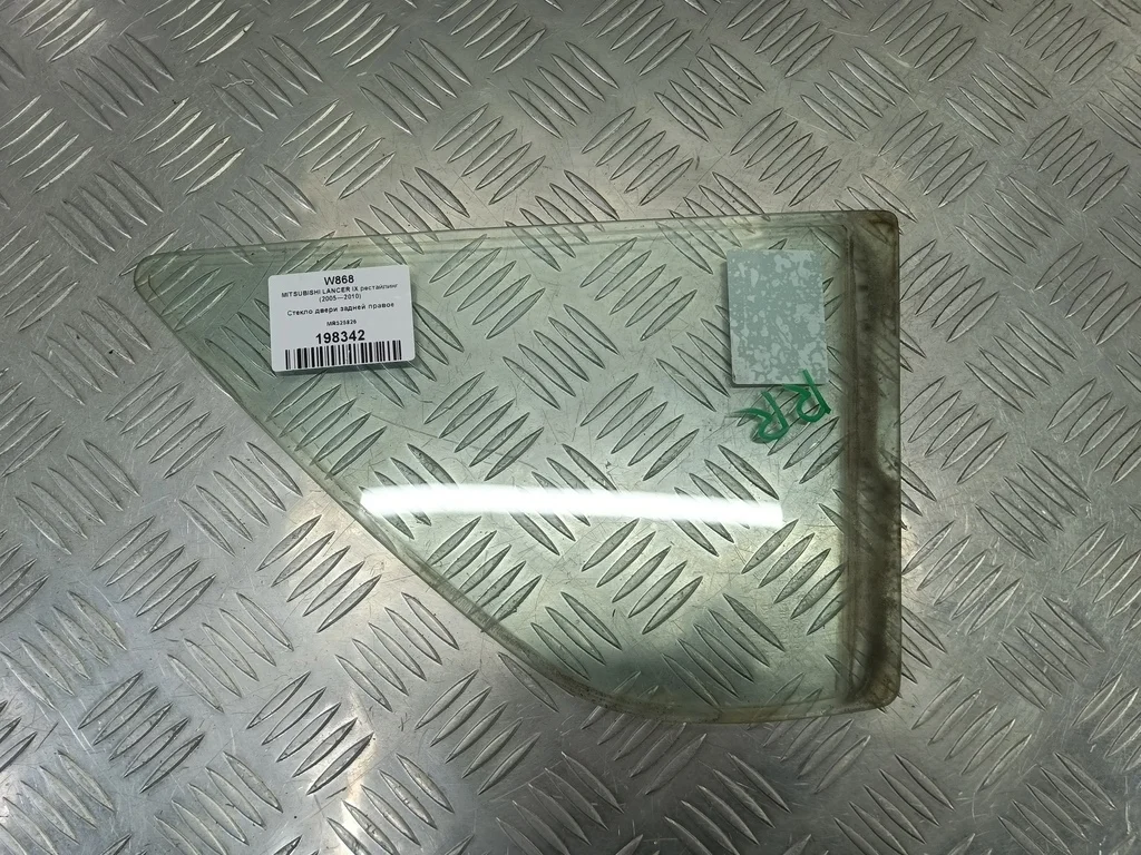 Стекло двери заднее правое MITSUBISHI LANCER IX р