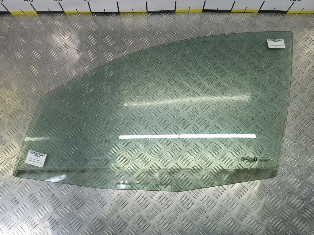 Стекло двери передней левое FORD Fusion I рестайл