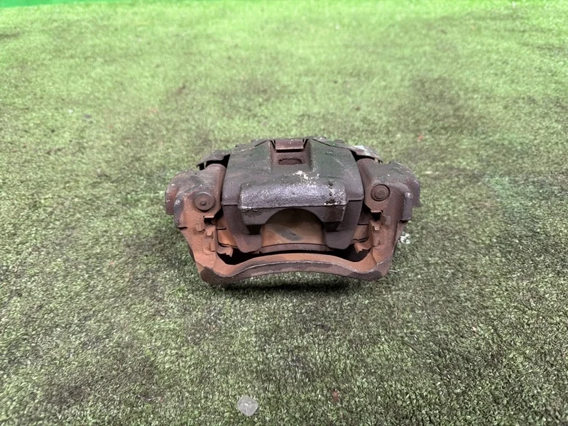 Суппорт Toyota Land Cruiser 2007-2015 4783060080 200, задний правый