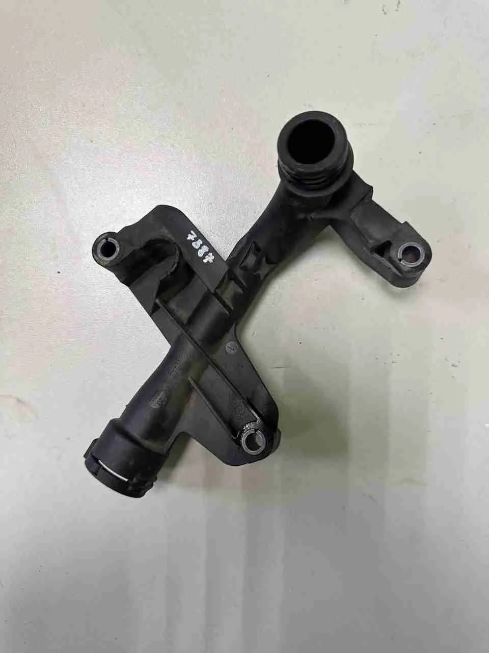 Патрубок (трубопровод, шланг) Mercedes-Benz W222/C217/A217 (2013—2017) A2762002052
 276