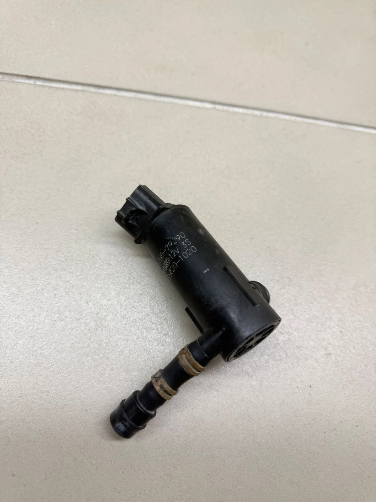 Насос омывателя Toyota Camry XV70 (2017—2021) б.у