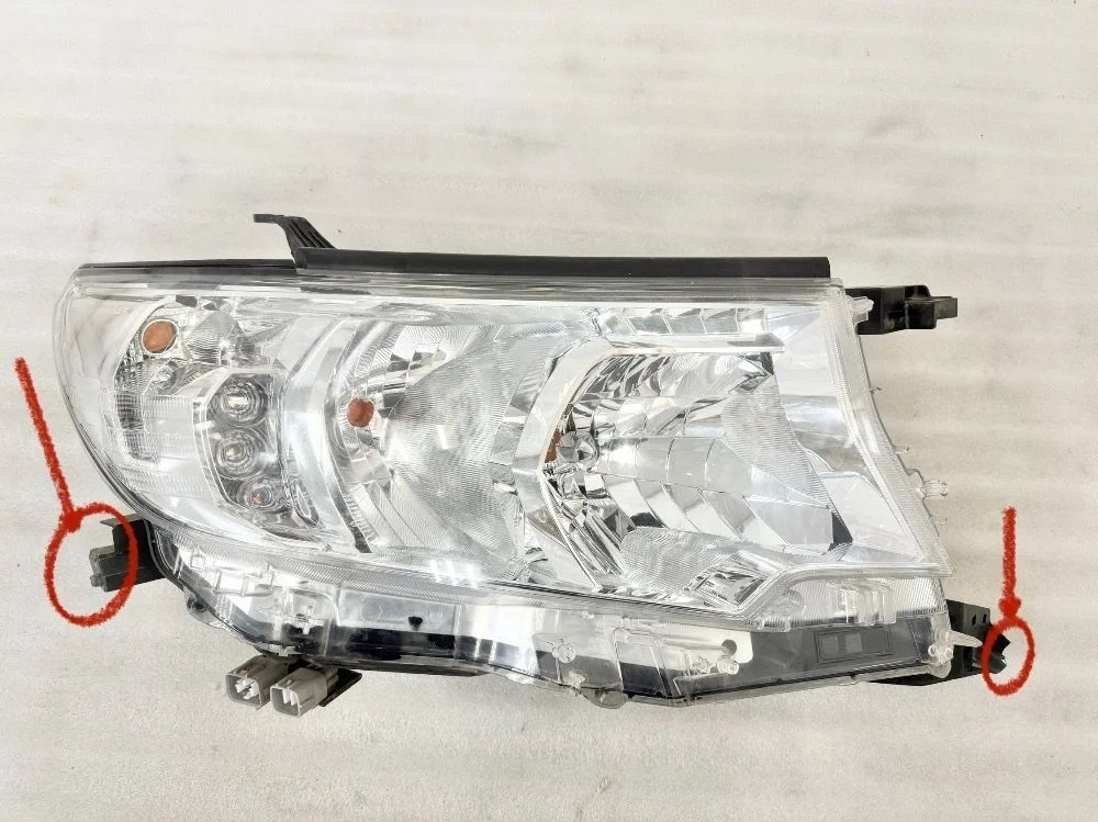 Фара Toyota Land Cruiser Prado 150 рестайлинг 2 (2017—2026) б.у