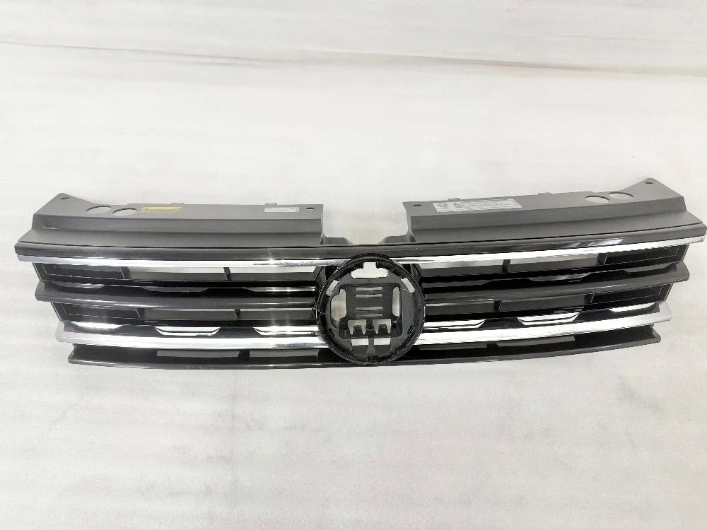 Решетка радиатора Volkswagen Tiguan II рестайлинг (2020—2026) б.у
