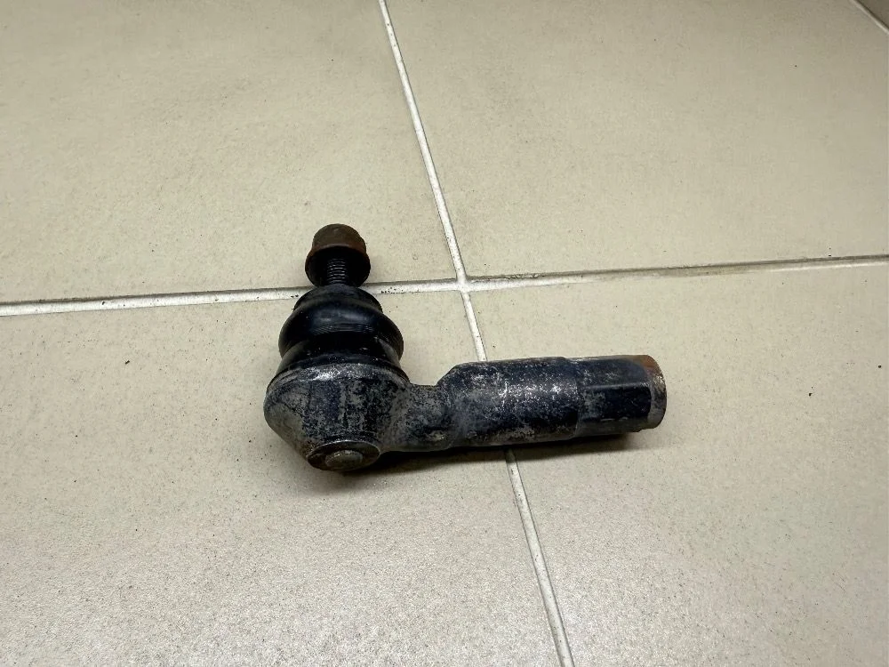 Наконечник рулевой Skoda Karoq I (2017—2026) б.у