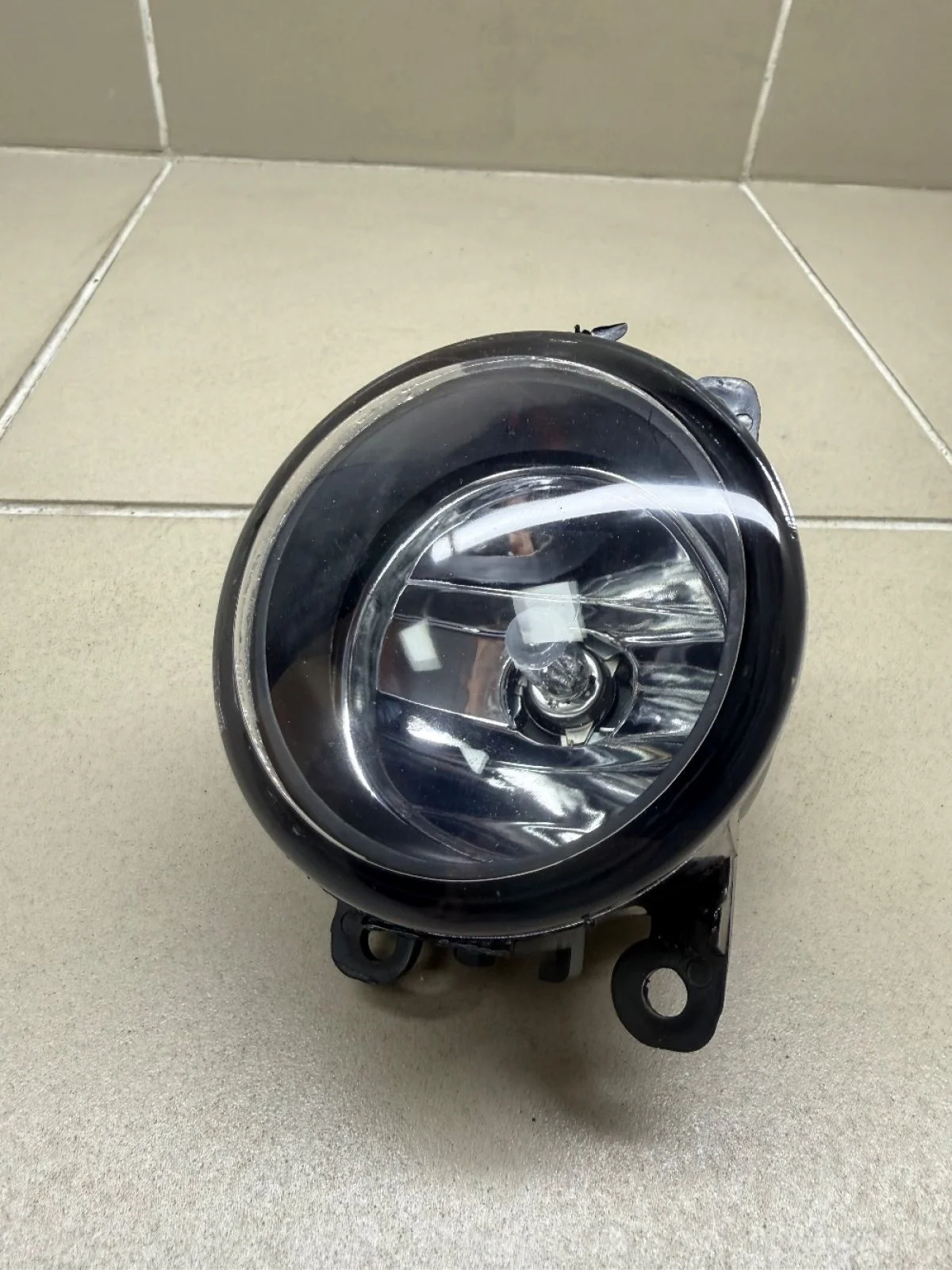 Противотуманная фара Renault Sandero II (2013—2018) новый