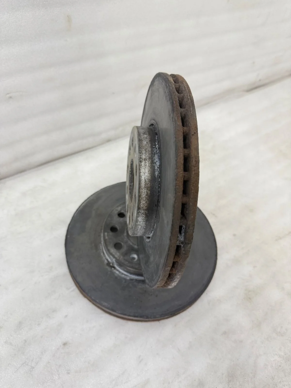 Диски тормозные передние Skoda Karoq I (2017—2026) б.у