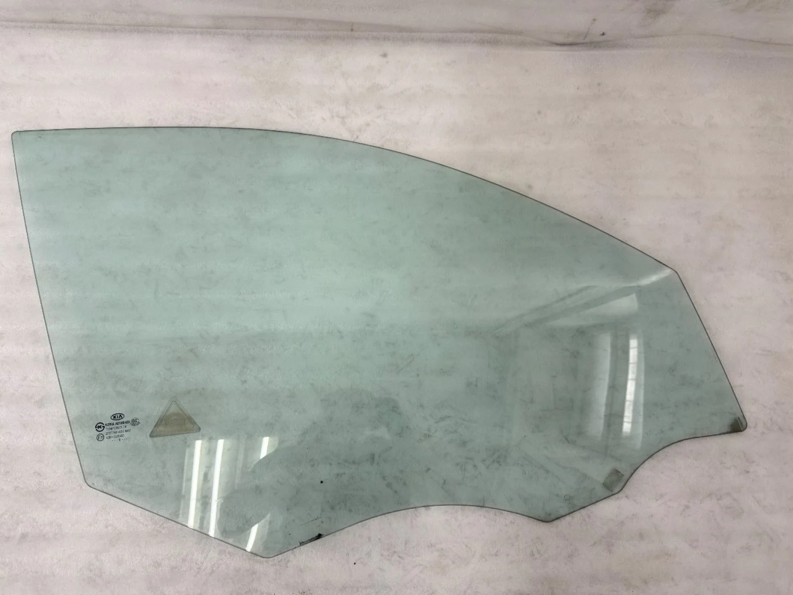 Стекло Skoda Karoq I (2017—2026) б.у