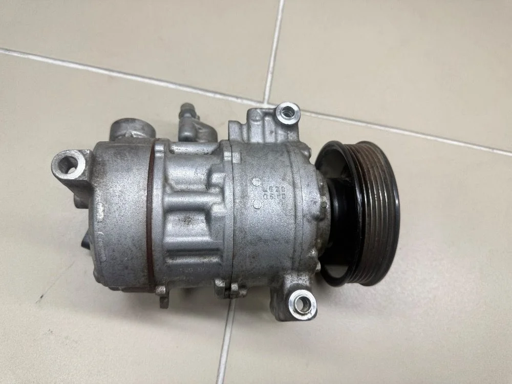 Компрессор кондиционера Skoda Karoq I (2017—2026) б.у