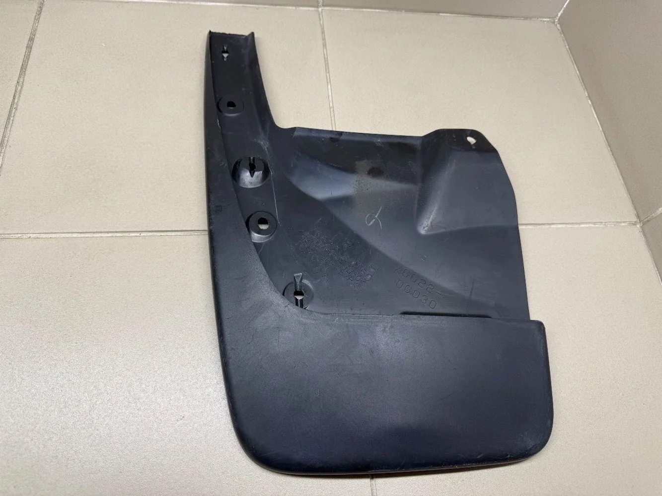 Брызговик Toyota Land Cruiser Prado 150 рестайлинг (2013—2017) б.у