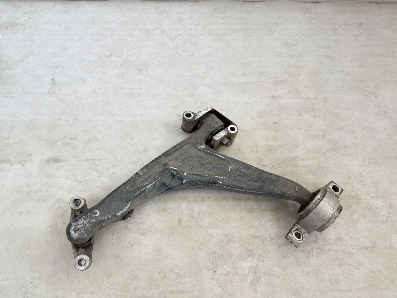 Рычаг Volvo XC90 II рестайлинг (2019—2026) б.у