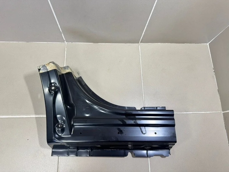 Порог Toyota RAV4 IV (2012—2015) новый