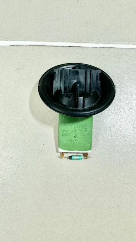 Резистор отопителя Volkswagen Polo V (2009—2015) б.у