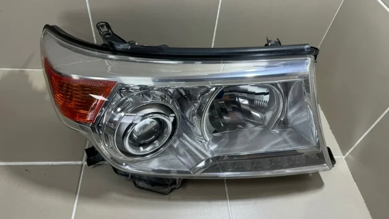 Фара Toyota Land Cruiser 200 рестайлинг (2012—2015) б.у