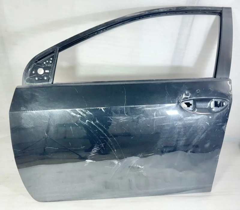 Дверь Toyota Corolla XI (2012—2016) б.у