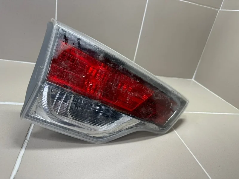 Фонарь Toyota Highlander III (2013—2016) б.у