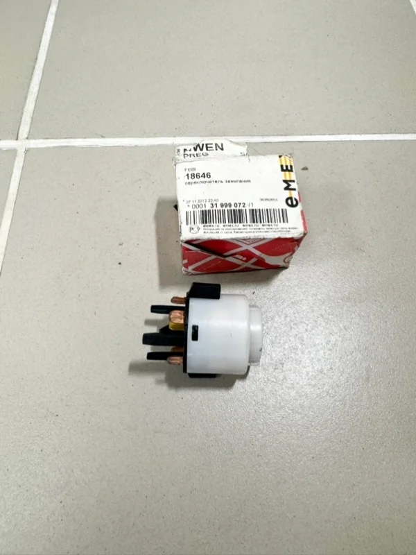 Контактная группа замка зажигания Audi A4 B7 (2004—2009) новый