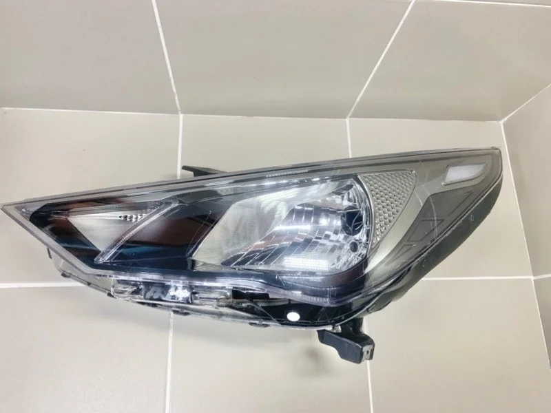 Фара Hyundai Solaris II рестайлинг (2020—2025) б.у