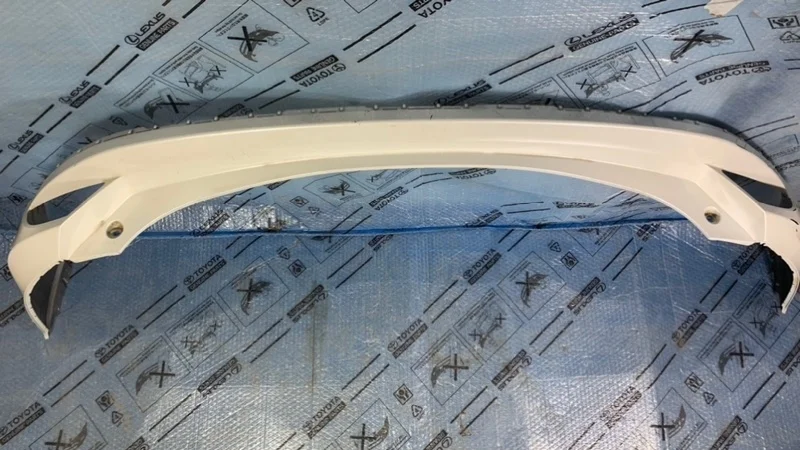 Бампер Toyota RAV4 IV рестайлинг (2015—2019) б.у