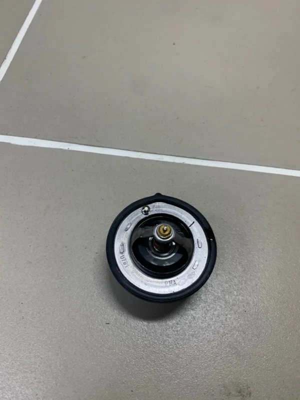 Термостат Hyundai Creta I (2016—2020) б.у