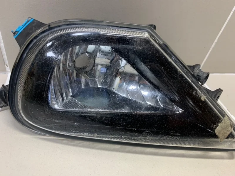 Фара противотуманная Volkswagen Tiguan I рестайлинг (2011—2019) б.у