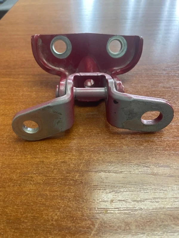 Петля двери Hyundai Creta I (2016—2020) б.у