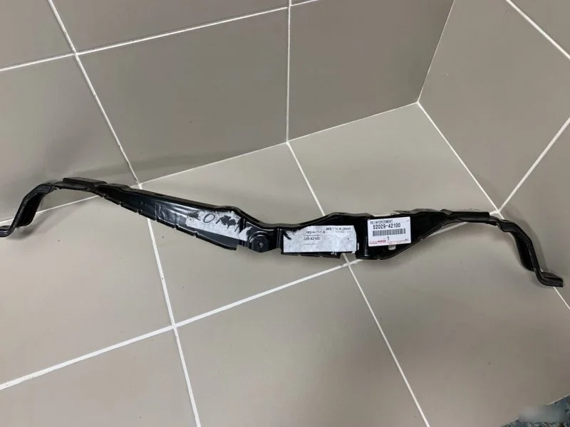 Усилитель бампера Toyota RAV4 IV (2012—2015) новый