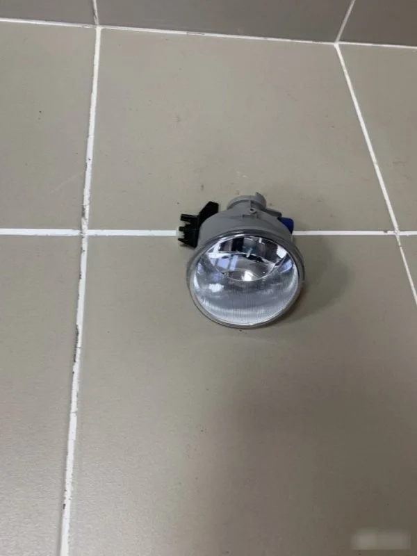 Фара противотуманная Toyota RAV4 IV рестайлинг (2015—2019) б.у