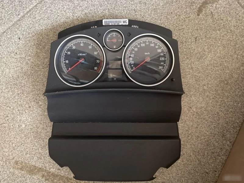 Панель приборов Opel Astra H (2004—2007) б.у