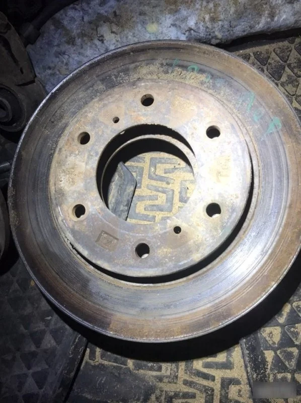 Тормозной диск Mitsubishi Pajero Sport II (2008—2013) б.у