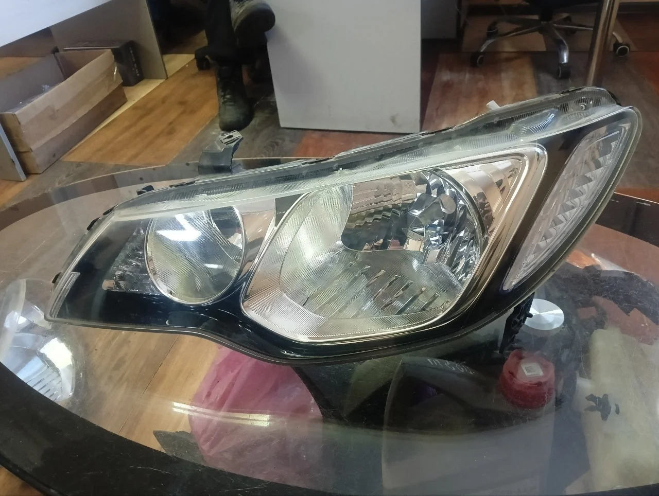 Фара галоген Honda Civic 8 2006-2008 33151SNBE03 4D, левая