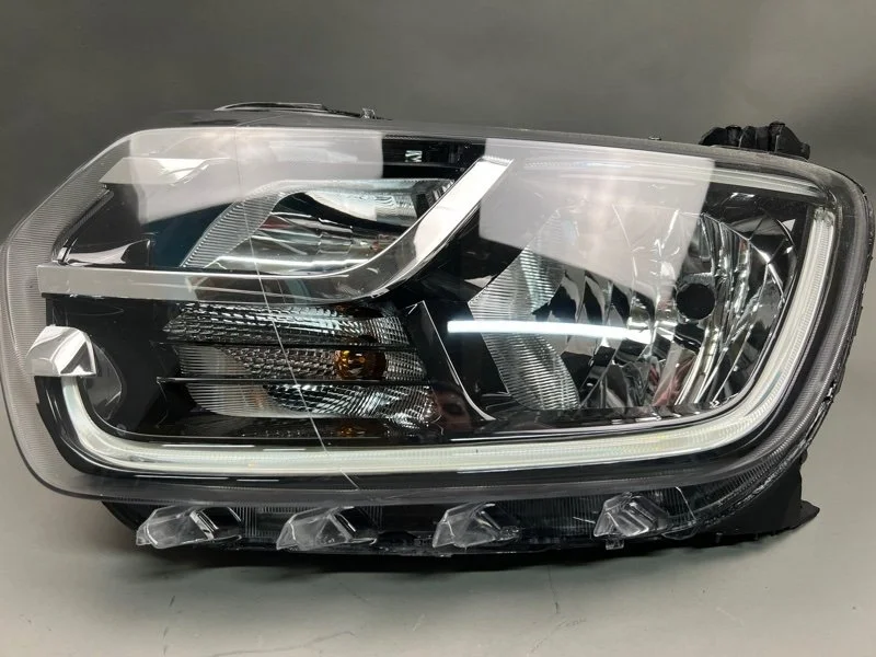 Фара Renault Duster 2020-2025 260608473R II, передняя левая