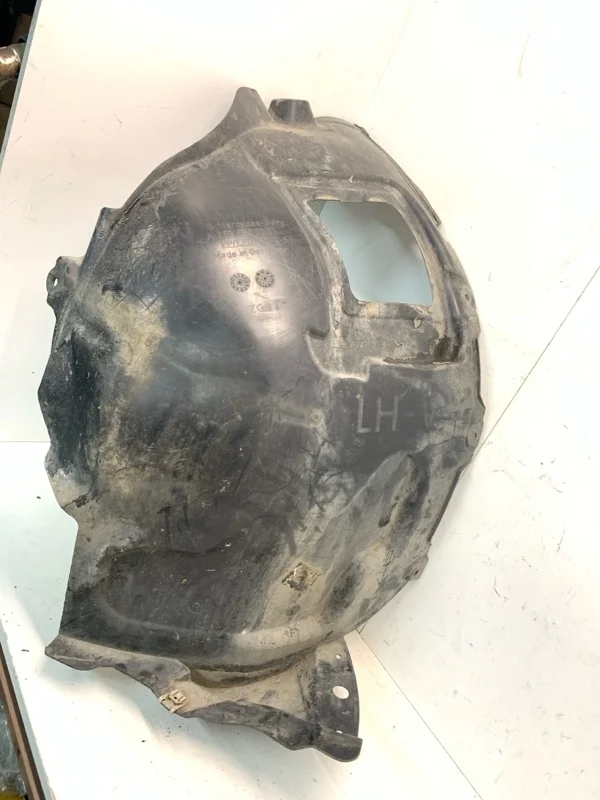 Локер (подкрылок) Mercedes-Benz GLC-klasse 2016-2019 A2536907501 X253, передний левый