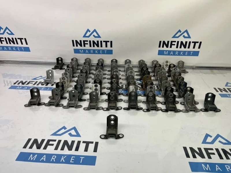 Петля двери передняя INFINITI G37 V36