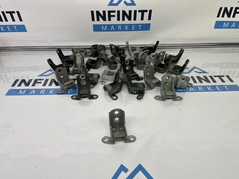 Петля двери передняя INFINITI G37 V36