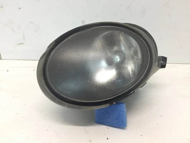 Фара противотуманная Audi A6 2004-2011 4F0941700 C6, передняя правая