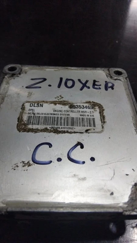 Блок управления двигателем Opel Corsa 2004
