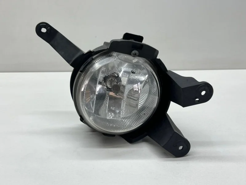 Фара противотуманная передняя правая Chevrolet