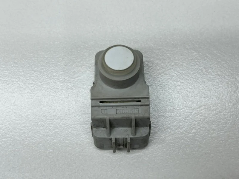 Датчик парковки задний Hyundai Sonata 6 YF