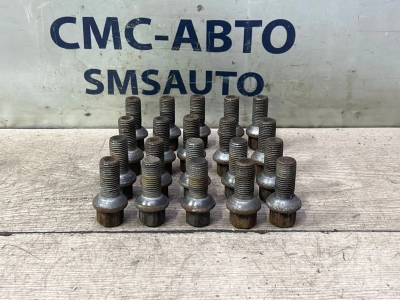 Колесные болты (комплект) Mercedes-Benz E-Class 2012 A0009904907 W212 271.860